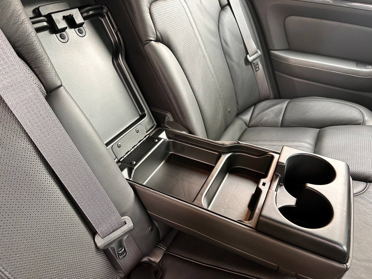 Used 2009 Lincoln MKS FWD image 78