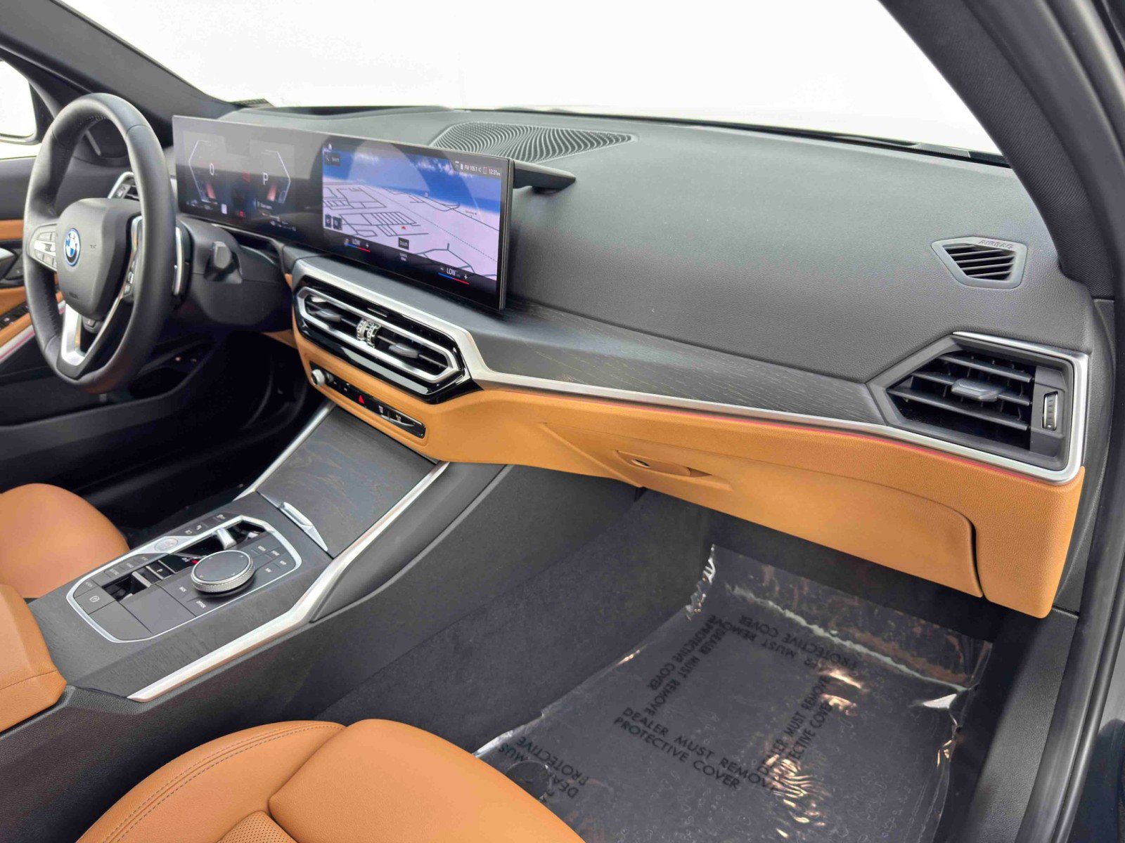 Used 2023 BMW 330e xDrive w/ Premium Package image 14