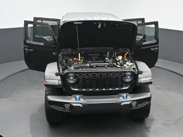 Used 2024 Jeep Wrangler Unlimited AWD/4WD image 60
