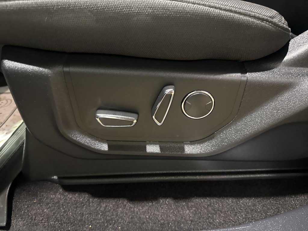 Used 2018 Ford F150 XLT w/ Equipment Group 302A Luxury image 14