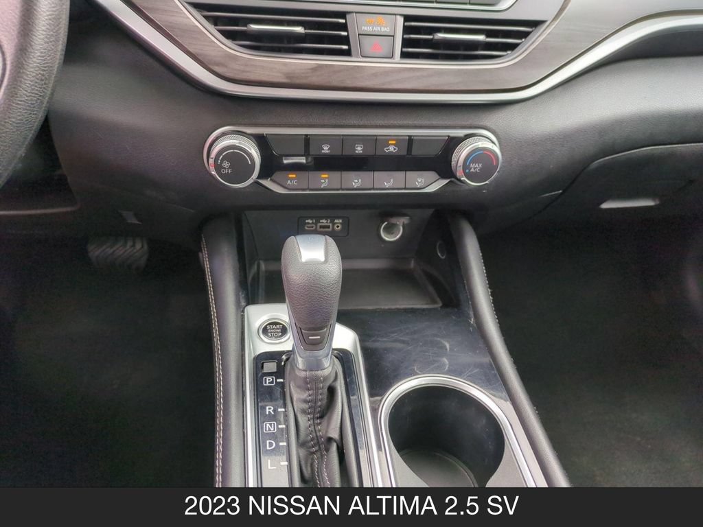 Used 2023 Nissan Altima 2.5 SV FWD image 23