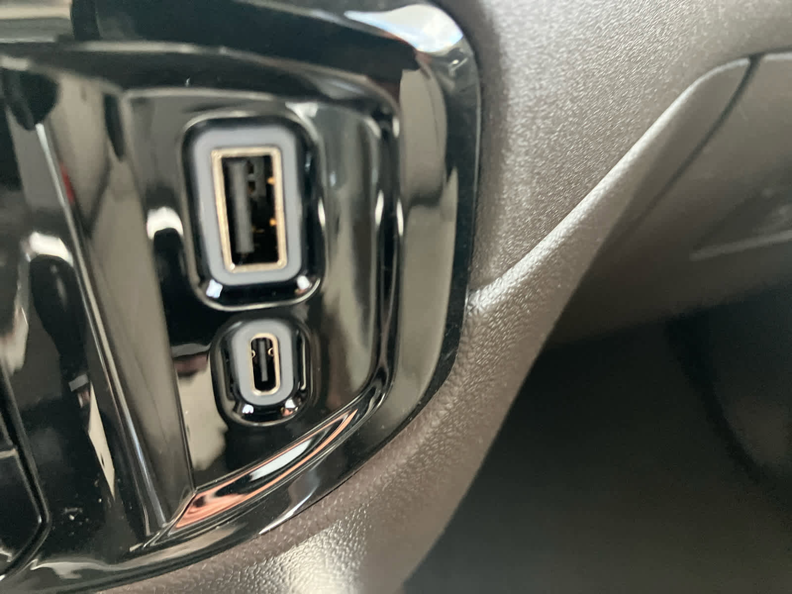 New 2026 GMC Sierra 1500 SLT w/ SLT Premium Plus Package image 36