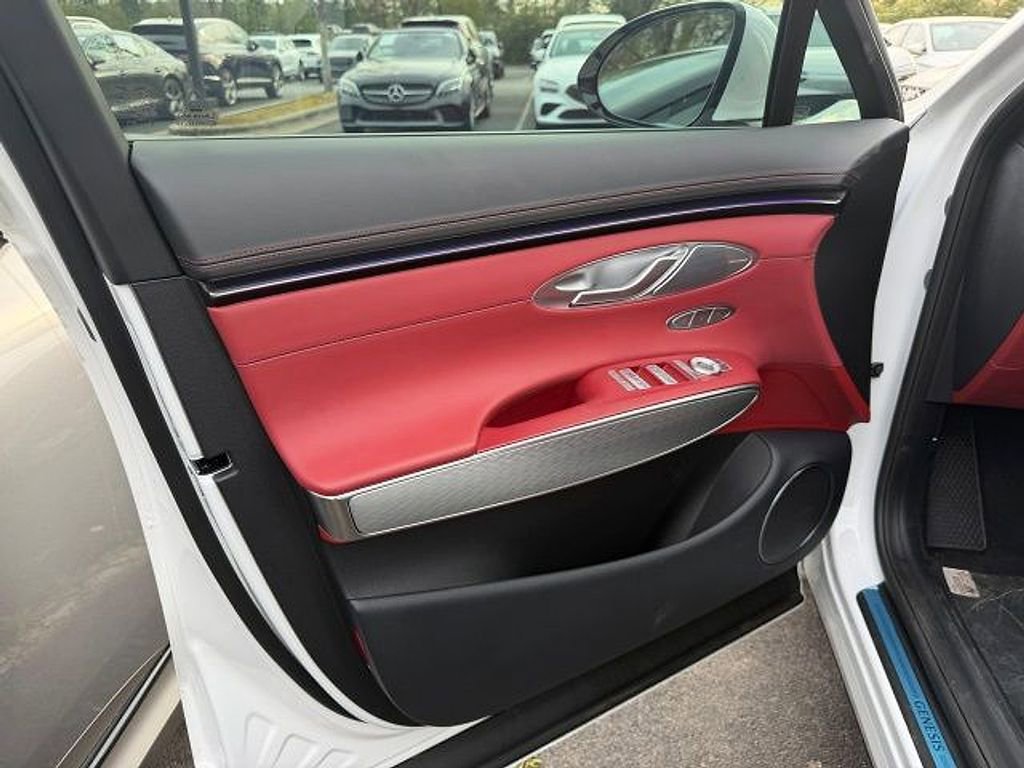 Used 2026 Genesis GV70 2.5T Sport Prestige image 6