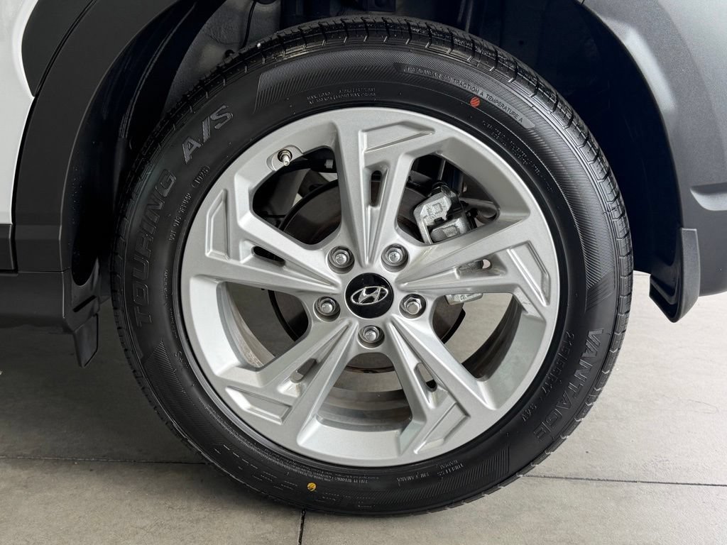 Used 2023 Hyundai Kona SEL FWD image 16