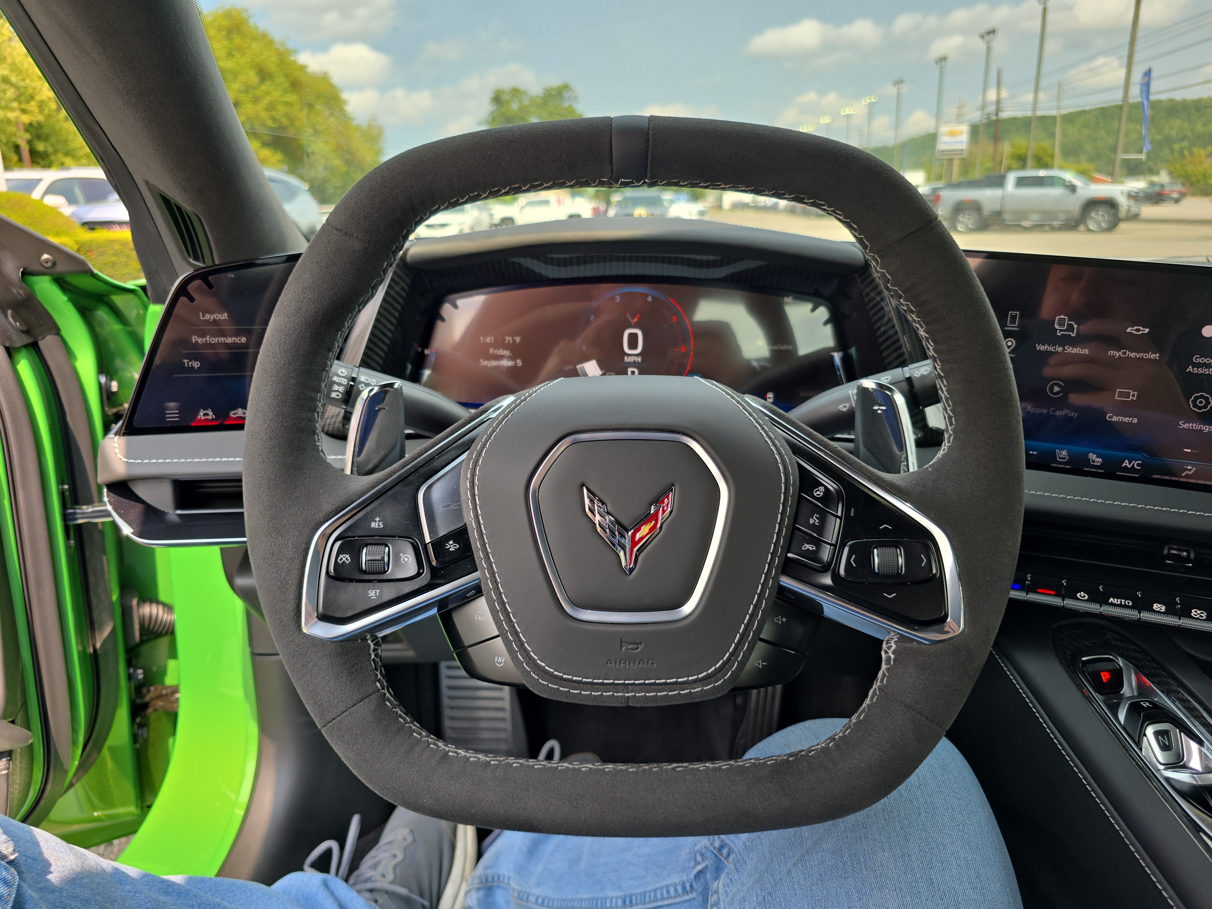 New 2026 Chevrolet Corvette Stingray Premium Cpe w/ Z51 Performance Package RWD image 19
