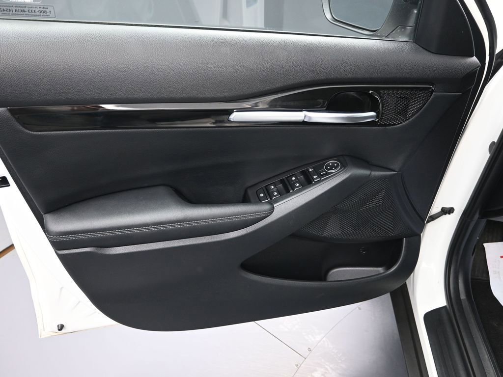 Certified 2024 Kia Seltos X-Line image 10