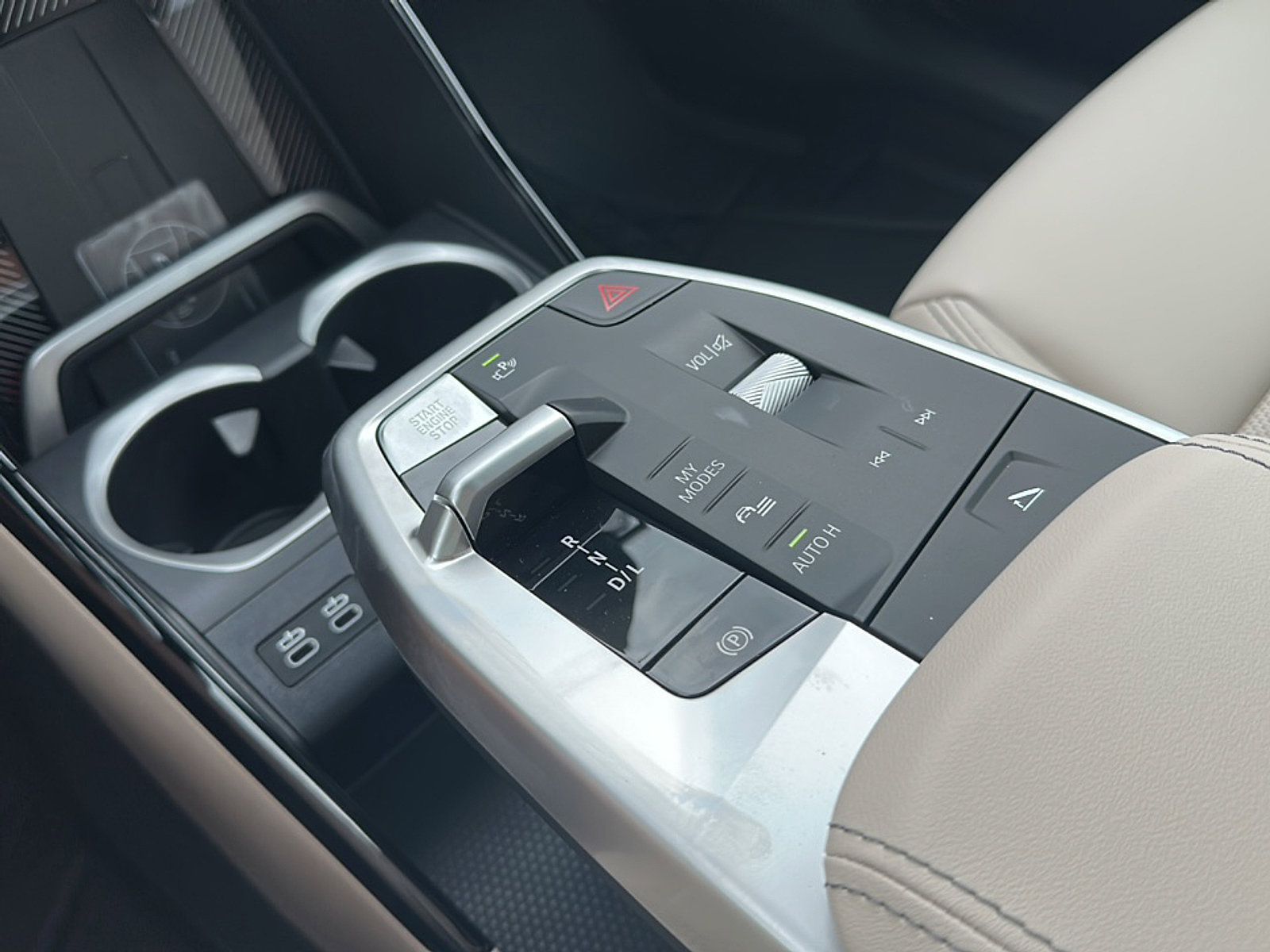 New 2025 BMW X1 xDrive28i w/ Technology Package image 24