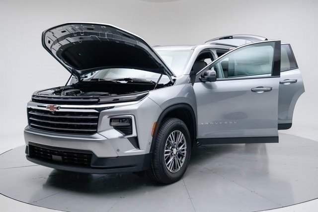 New 2026 Chevrolet Traverse LT w/ Enhanced Driving Package image 18