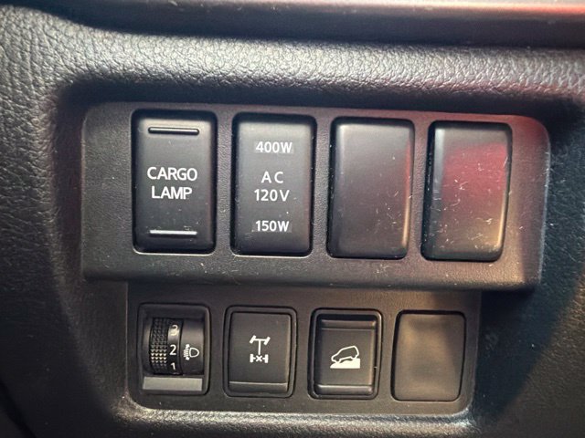 Used 2021 Nissan Titan PRO-4X w/ Pro-4x Convenience Package AWD/4WD image 31