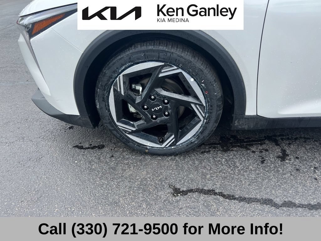 Certified 2025 Kia K4 EX FWD image 17