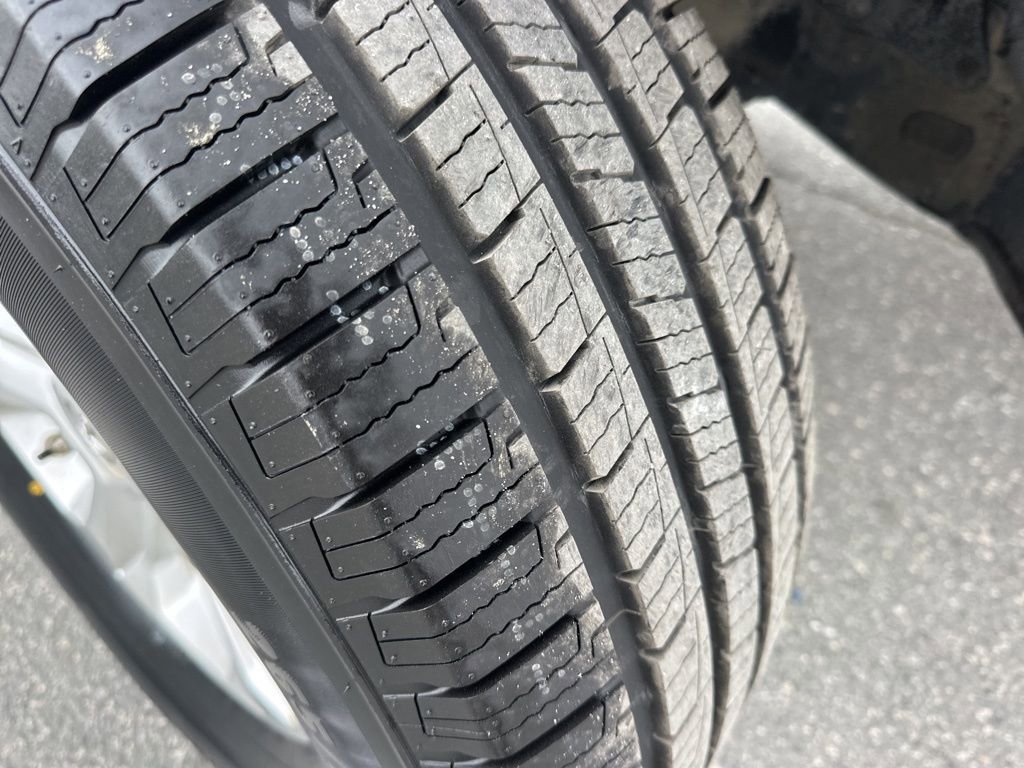 Used 2019 Toyota Tacoma SR image 28