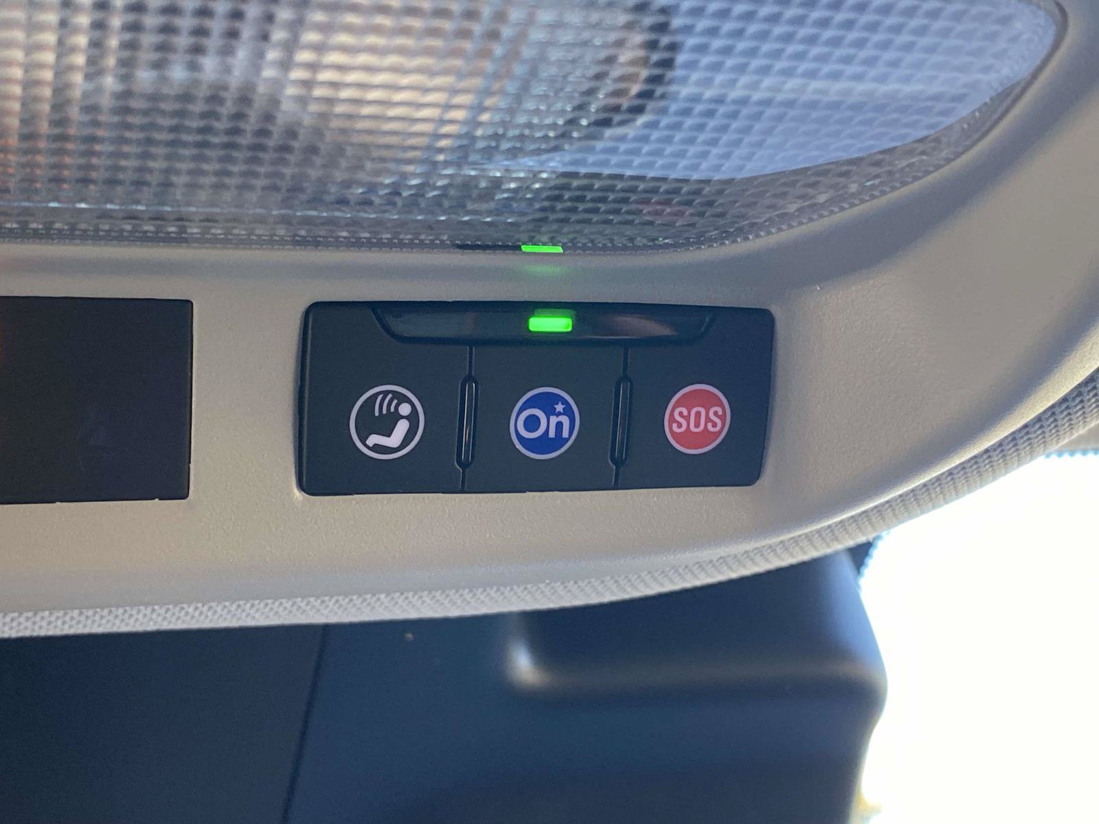 Used 2025 Chevrolet Trax LT FWD image 39
