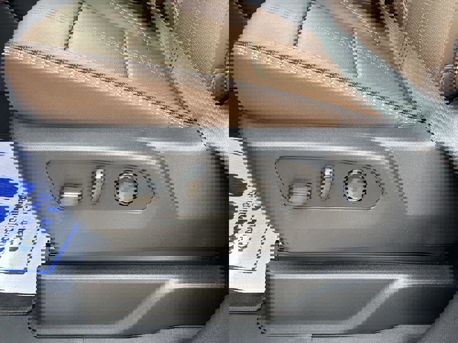 New 2026 Chevrolet Suburban High Country AWD/4WD image 15