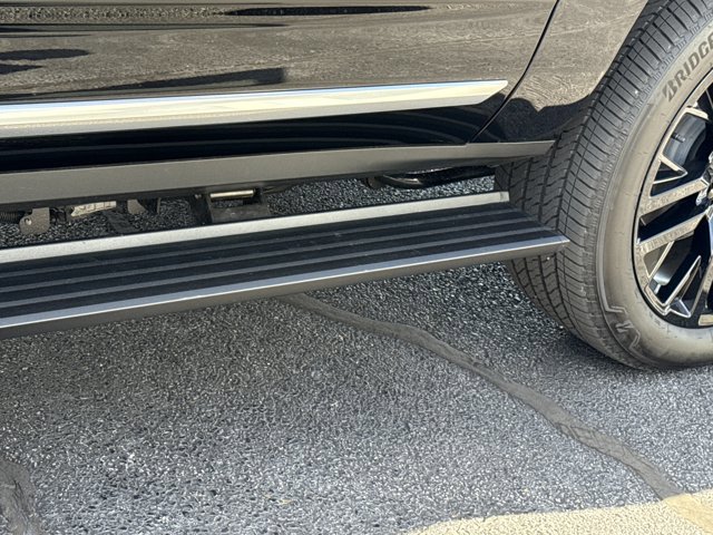 New 2026 GMC Yukon XL Denali w/ Denali Reserve Package image 19