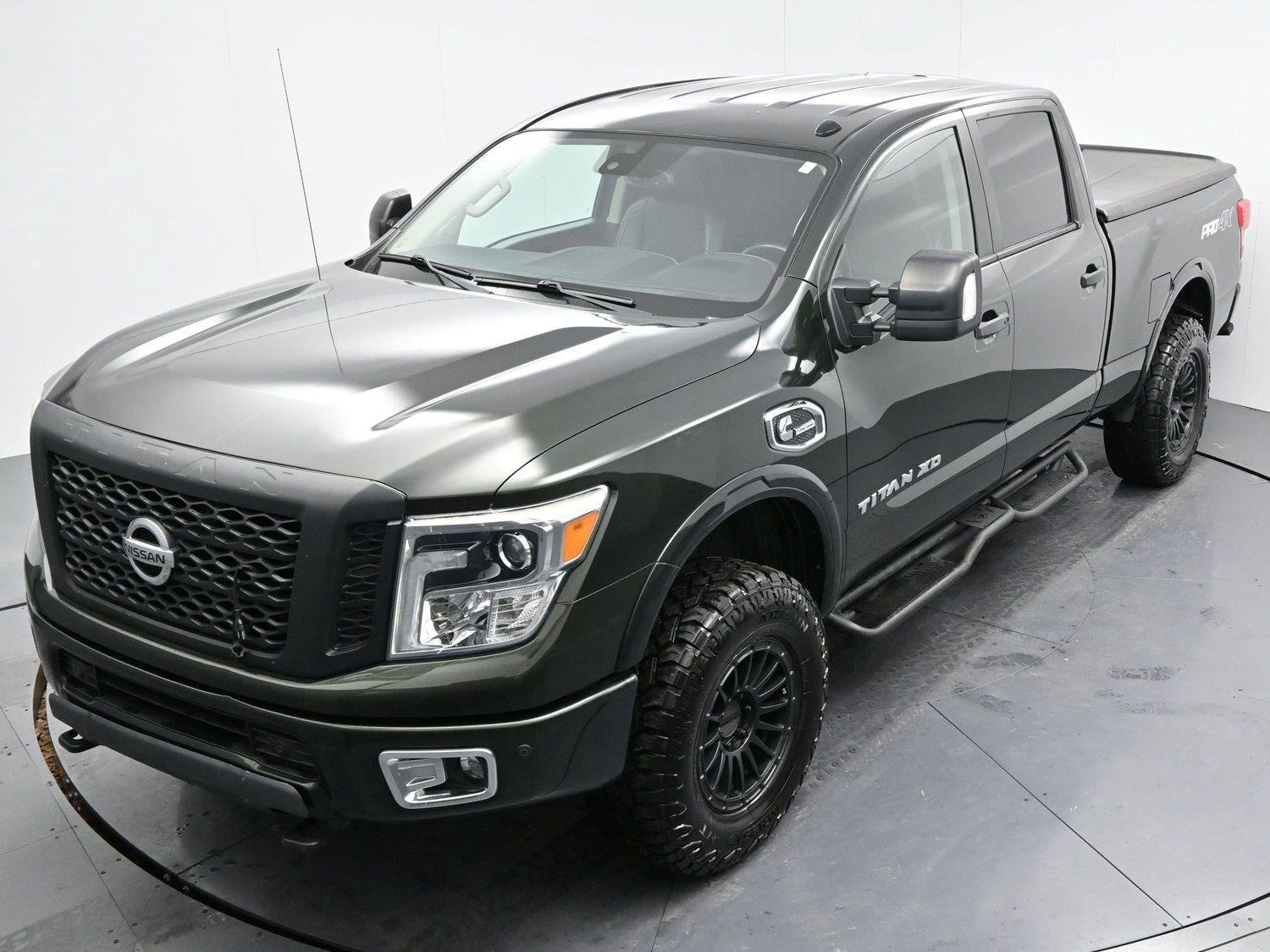 Used 2019 Nissan Titan PRO-4X w/ Pro-4x Convenience Package AWD/4WD image 40