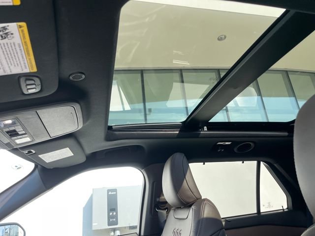 Used 2023 Ford Explorer King Ranch w/ Technology Package image 19