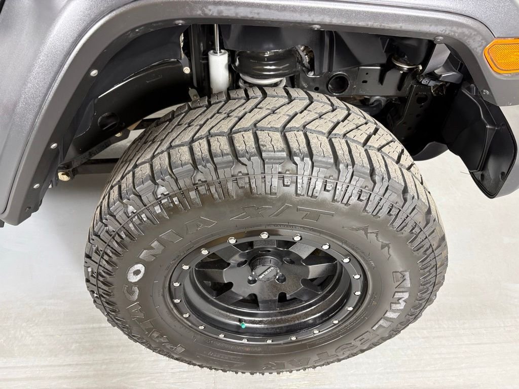 Used 2021 Jeep Wrangler Unlimited Rubicon AWD/4WD image 11