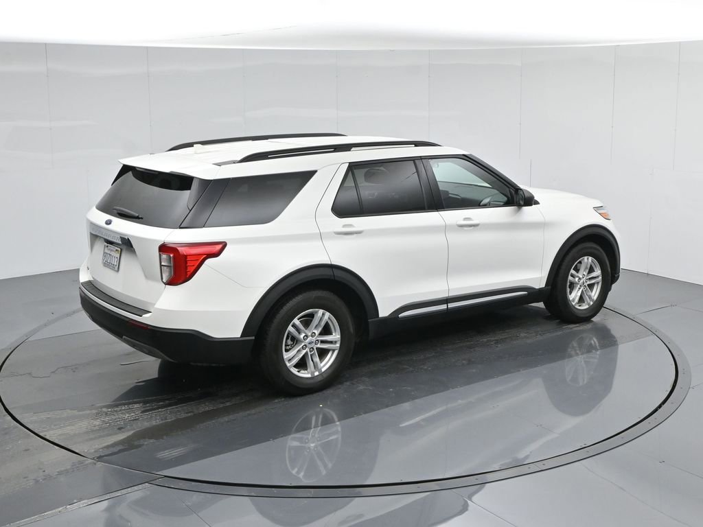 Certified 2022 Ford Explorer XLT w/ Equipment Group 202A image 47