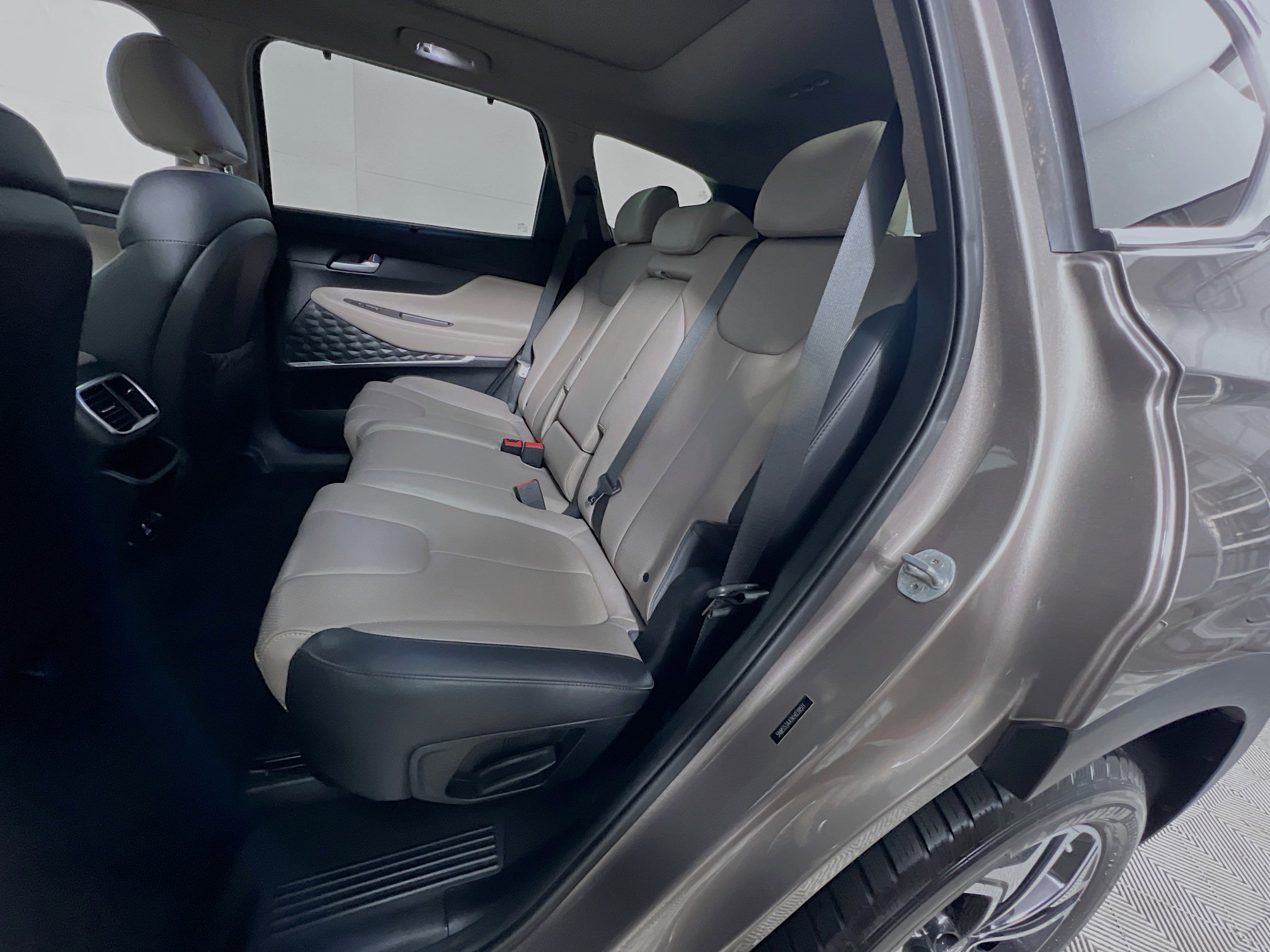 Used 2019 Hyundai Santa Fe FWD image 29