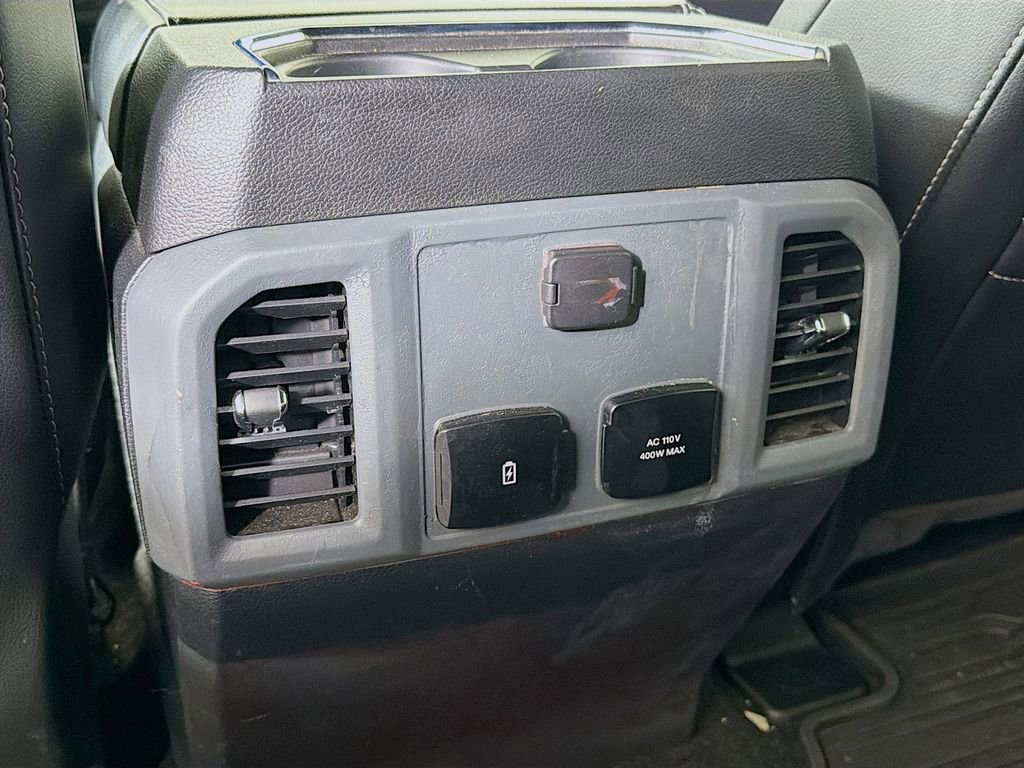 Used 2020 Ford F150 Lariat image 27