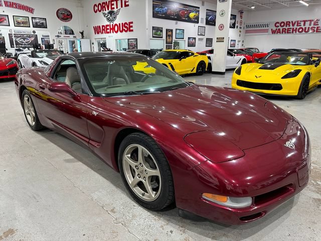 Used 2003 Chevrolet Corvette Coupe w/ Preferred Equipment Group RWD image 27