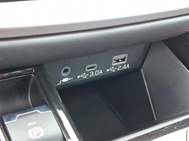 New 2025 Subaru Outback Limited image 18