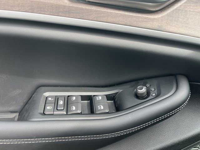 New 2026 Jeep Grand Cherokee Altitude image 15