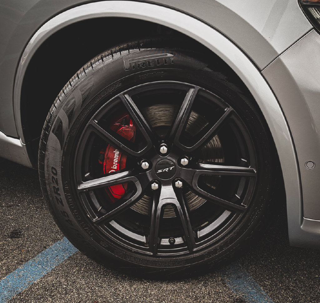 Used 2018 Dodge Durango SRT w/ SRT Interior Appearance Group AWD/4WD image 39