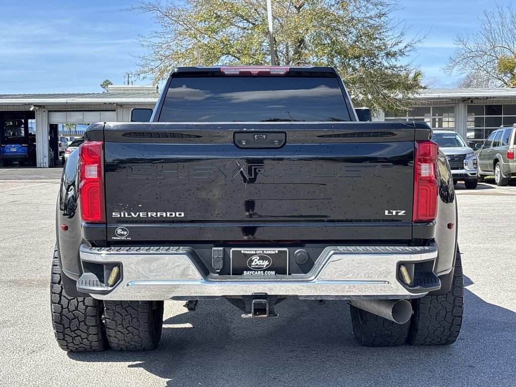 Used 2021 Chevrolet Silverado 3500 LTZ w/ Gooseneck/5TH Wheel Package image 4