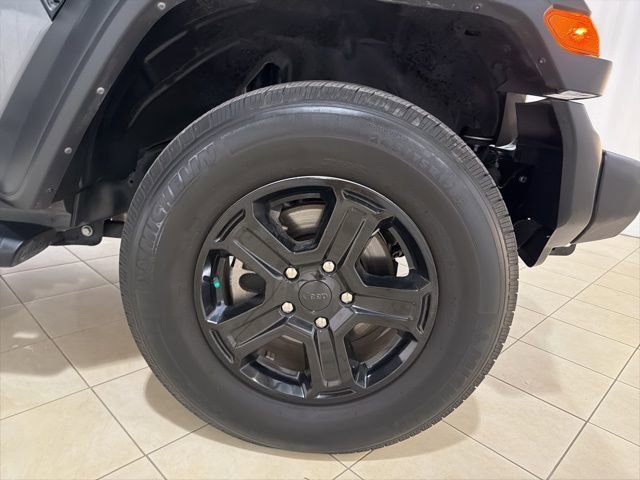 Used 2021 Jeep Wrangler Sport image 28