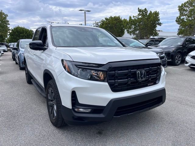 Used 2025 Honda Ridgeline Sport image 1