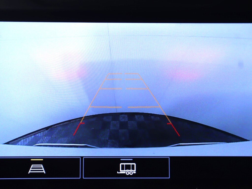 Used 2021 Chevrolet Silverado 1500 LT w/ Convenience Package II AWD/4WD image 22