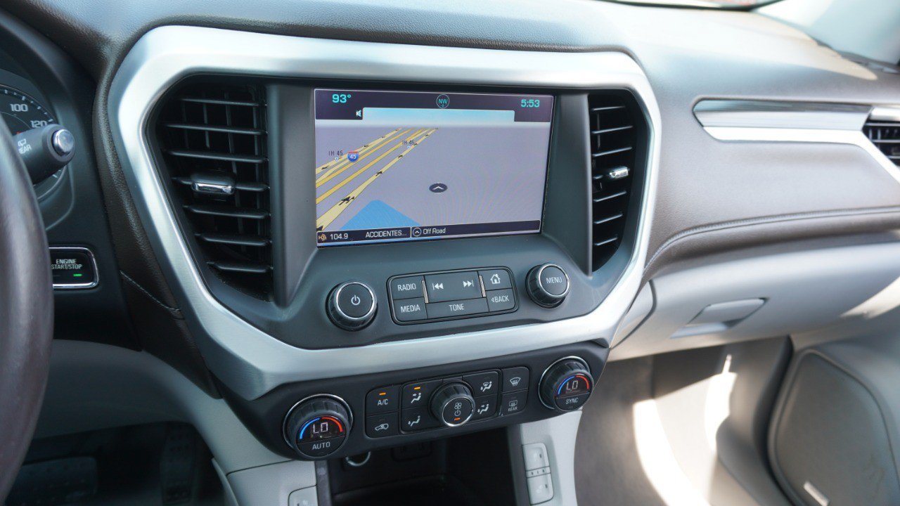 Used 2017 GMC Acadia SLT FWD image 15