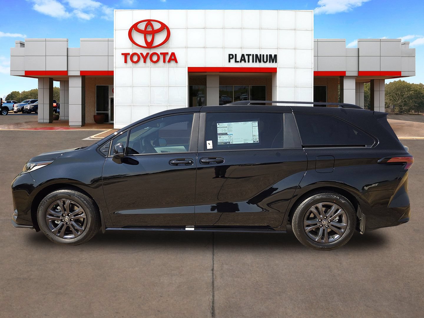New 2026 Toyota Sienna XSE AWD/4WD image 3