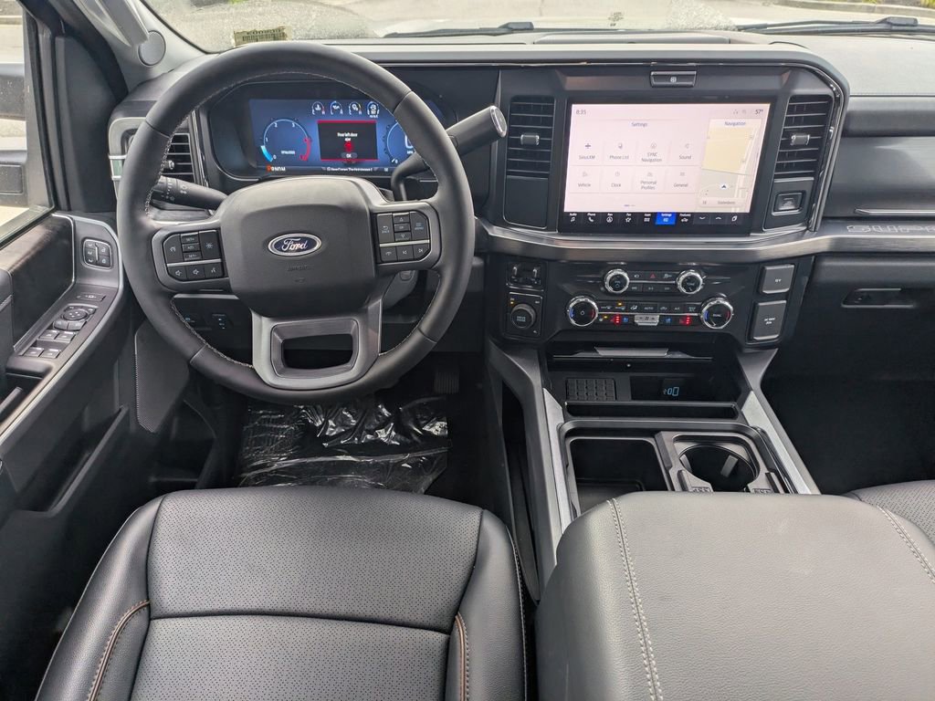 New 2025 Ford F550 4x4 Crew Cab Super Duty image 6