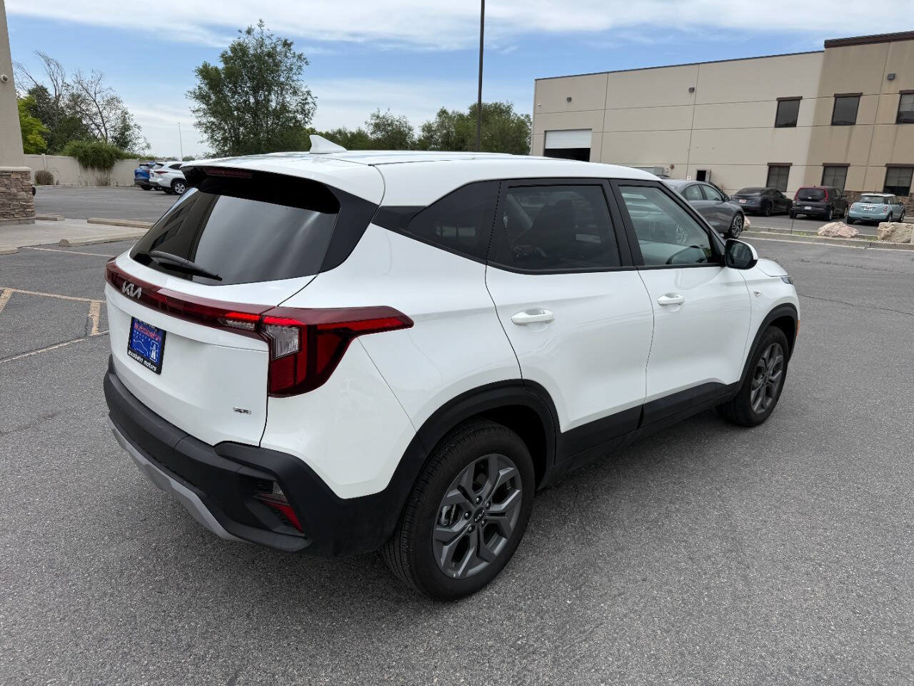 Used 2026 Kia Seltos LX AWD/4WD image 7
