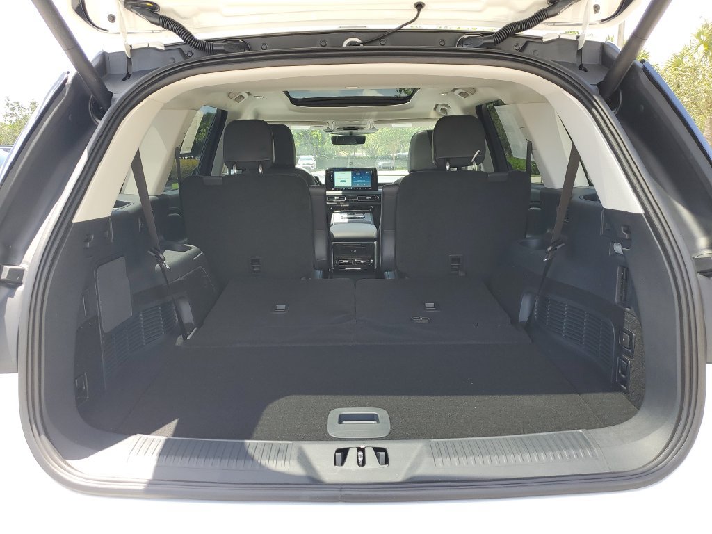 New 2026 Lincoln Aviator 2WD image 8