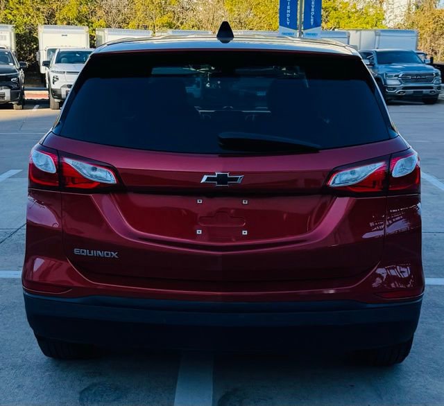 Used 2020 Chevrolet Equinox LS w/ LS Convenience Package image 3