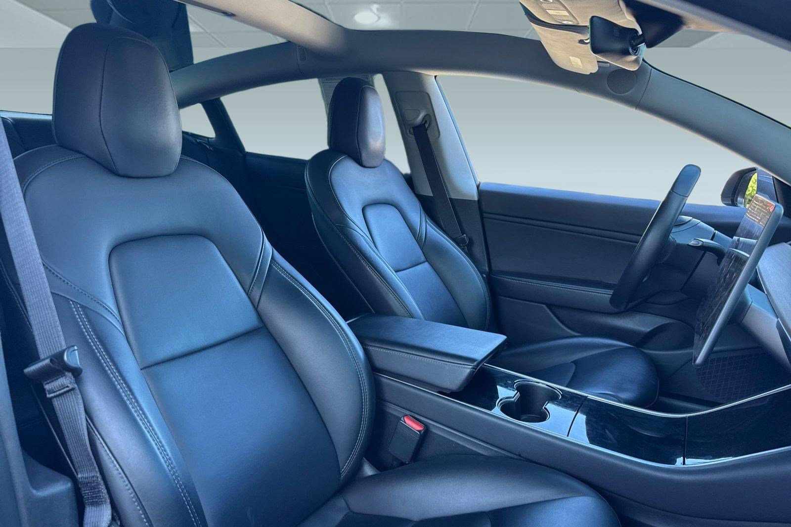 Used 2018 Tesla Model 3 Long Range RWD image 27