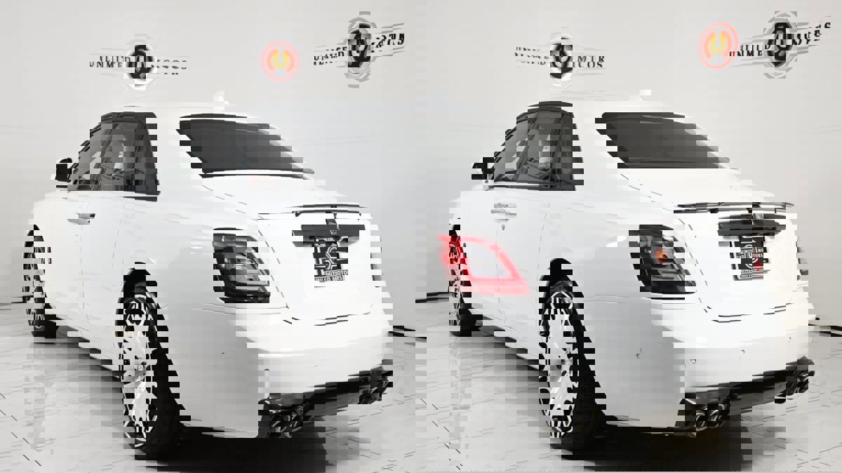 Used 2023 Rolls-Royce Ghost Black Badge w/ Black Badge Ghost Package image 7