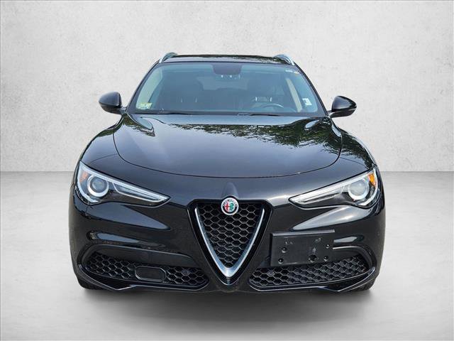 Used 2019 Alfa Romeo Stelvio AWD image 2
