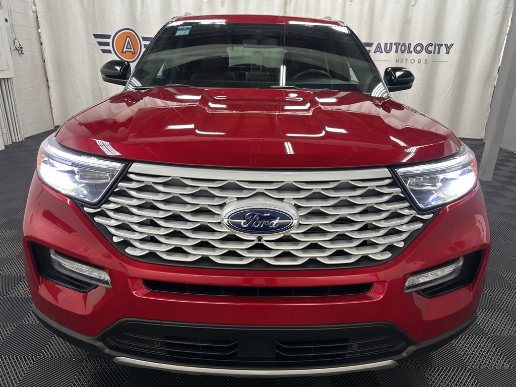 Used 2022 Ford Explorer Platinum w/ Equipment Group 601A AWD/4WD image 3