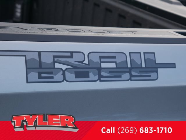 New 2026 Chevrolet Silverado 1500 Custom Trail Boss w/ Dark Appearance Package AWD/4WD image 13