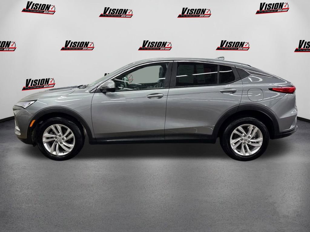 Used 2024 Buick Envista Preferred image 8