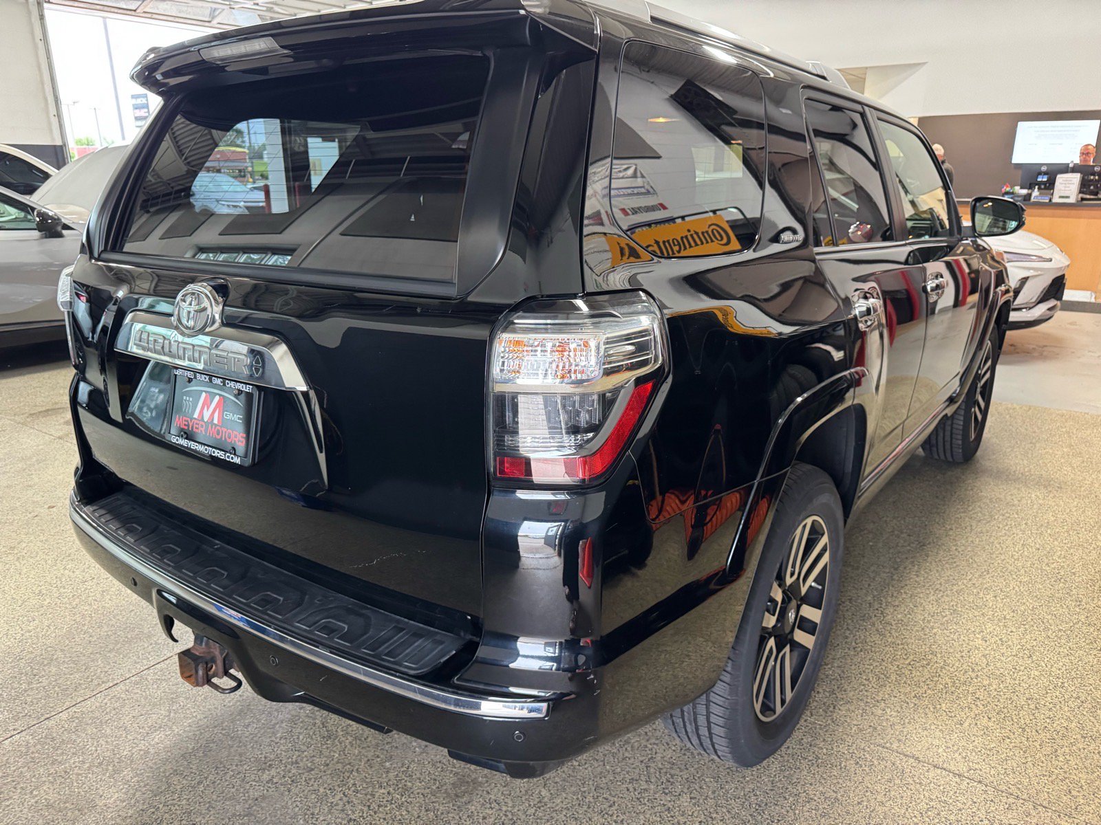 Used 2017 Toyota 4Runner Limited AWD/4WD image 5