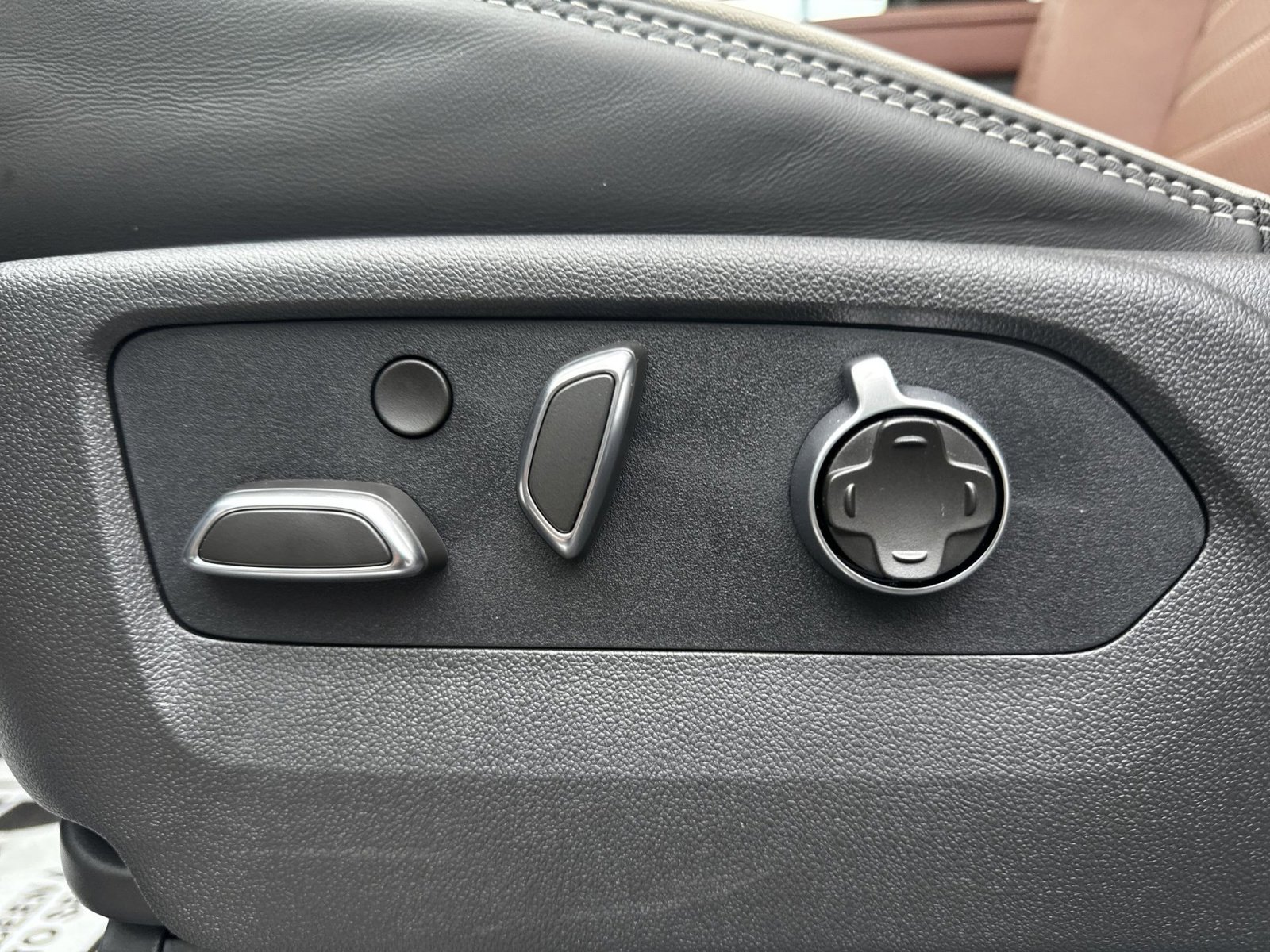 New 2026 GMC Sierra 1500 Denali Ultimate image 14