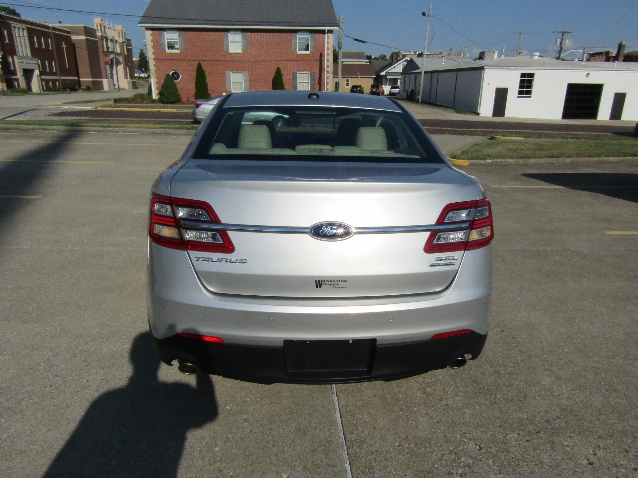 Used 2013 Ford Taurus SEL FWD image 5