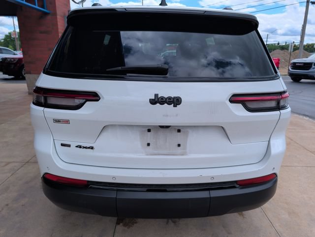 Used 2023 Jeep Grand Cherokee L Laredo AWD/4WD image 7