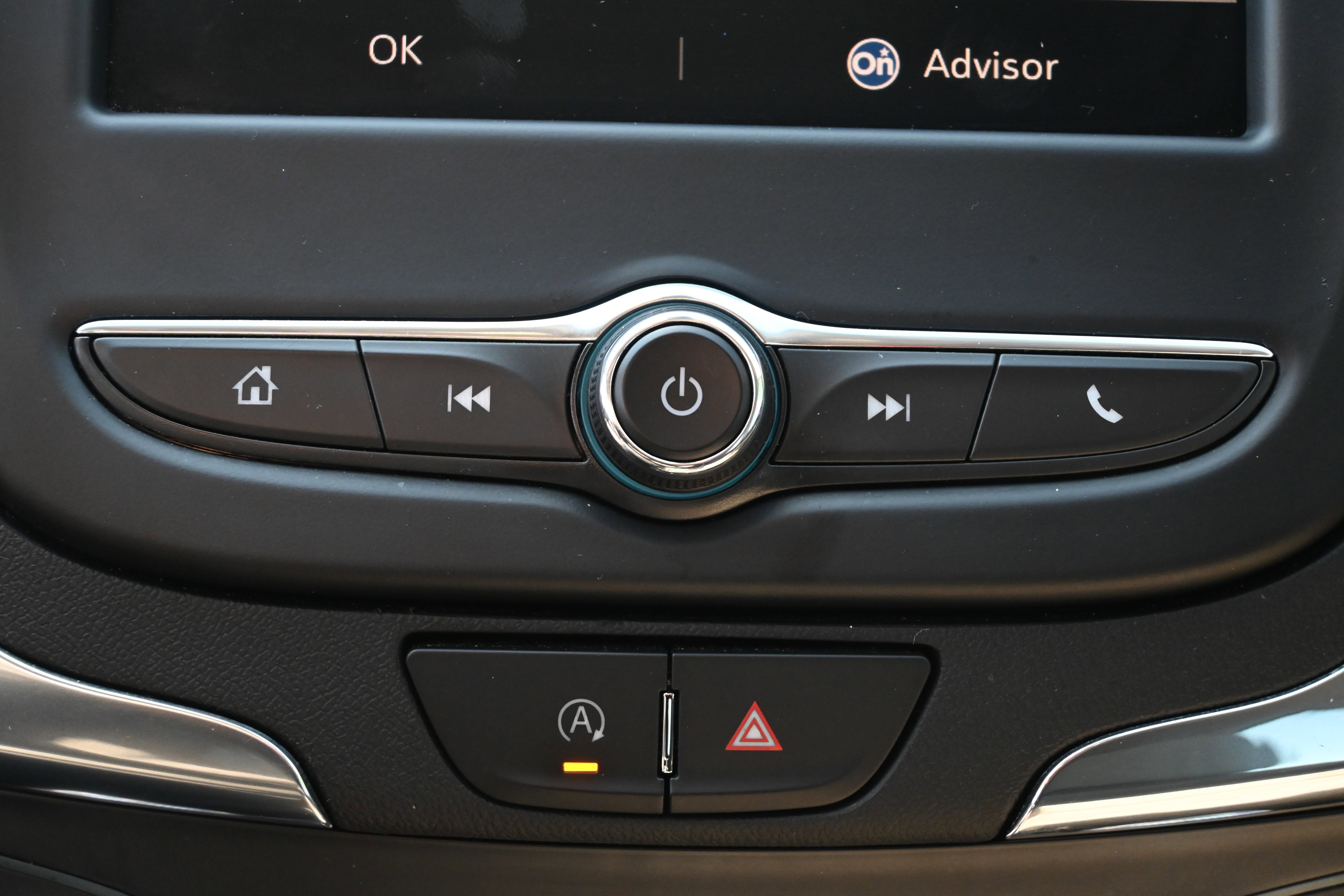 Used 2022 Chevrolet Equinox LT image 27