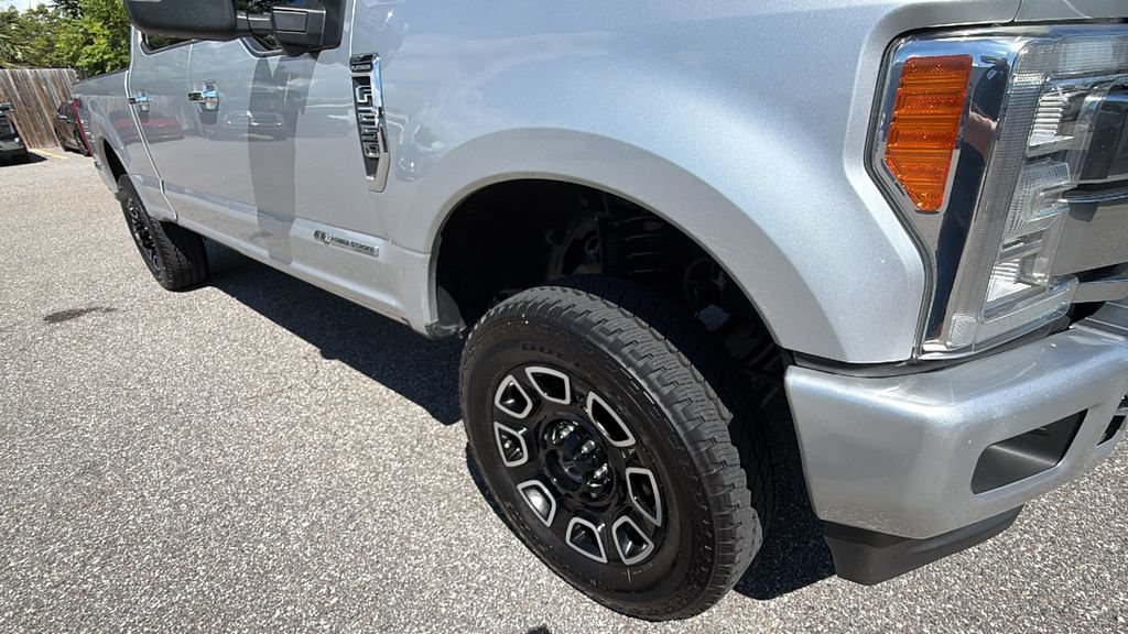 Used 2018 Ford F250 Platinum w/ Platinum Ultimate Package AWD/4WD image 10
